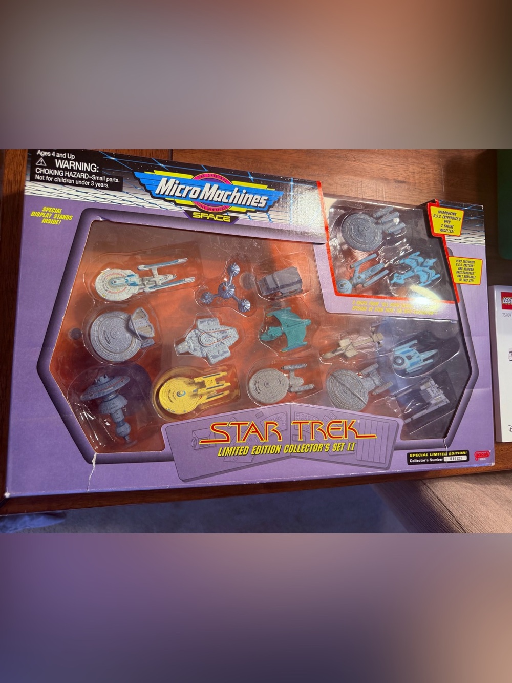 NIB Micro Machines Star Trek Limited Collector's
Set Il produced by Galoob
